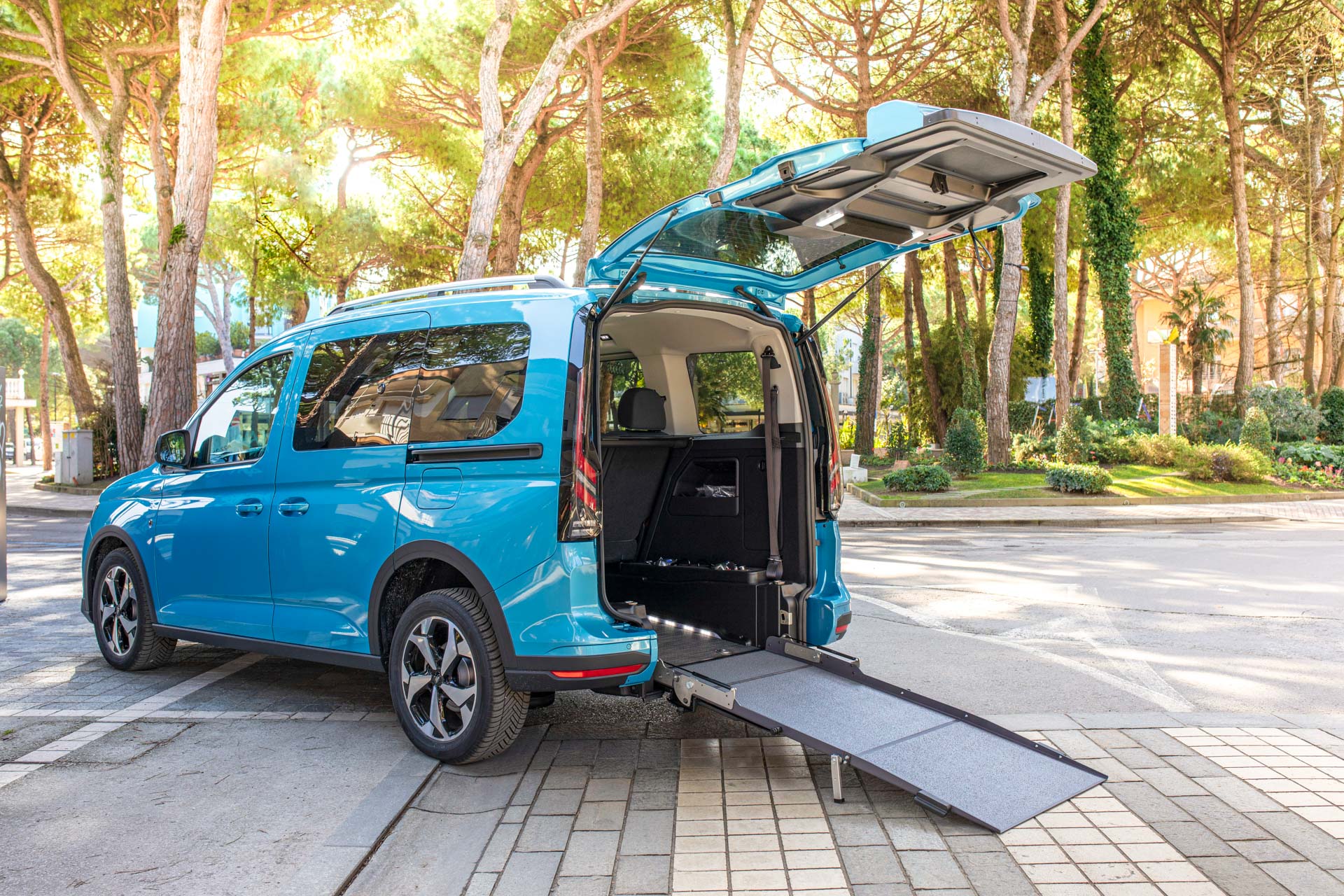 ford tourneo connect L1
