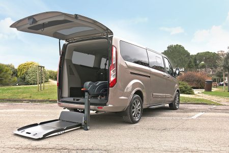 Nuovo-Ford-Tourneo-Custom-Trasporto-Disabili